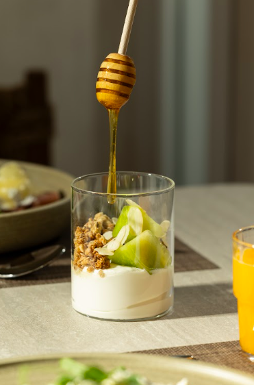 food-breakfast-meros-paros-naoussa-review