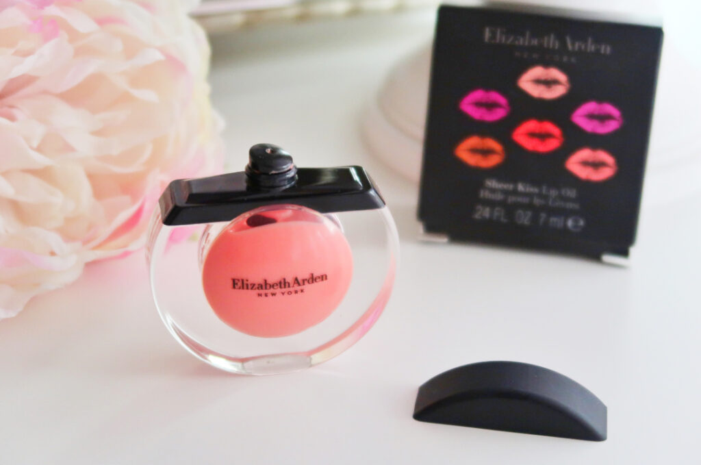 Elizabeth-arden-sheer-kiss-lip-oil