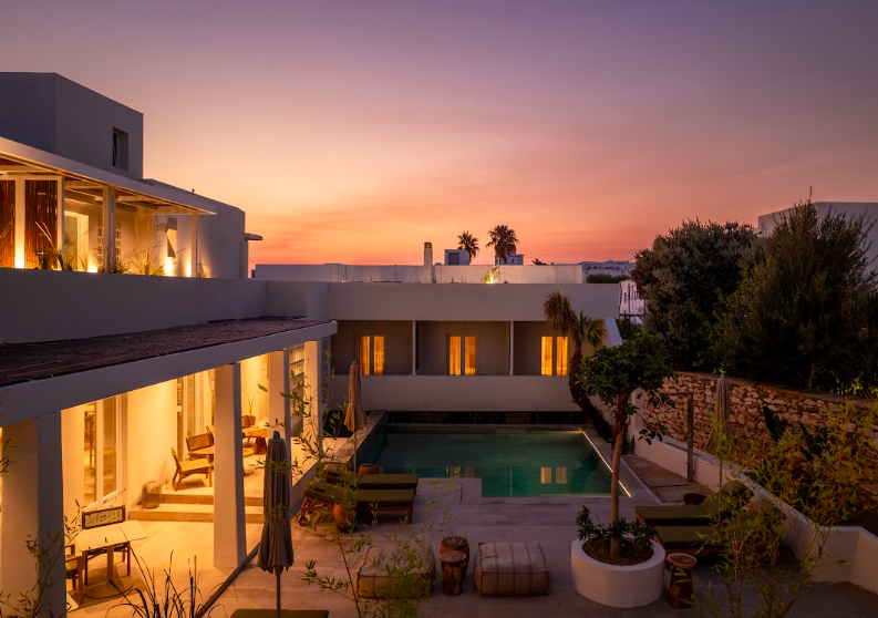meros-paros-hotel-naoussa