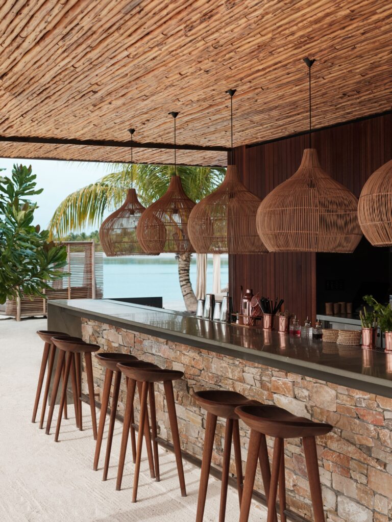 patina-maldives-bar