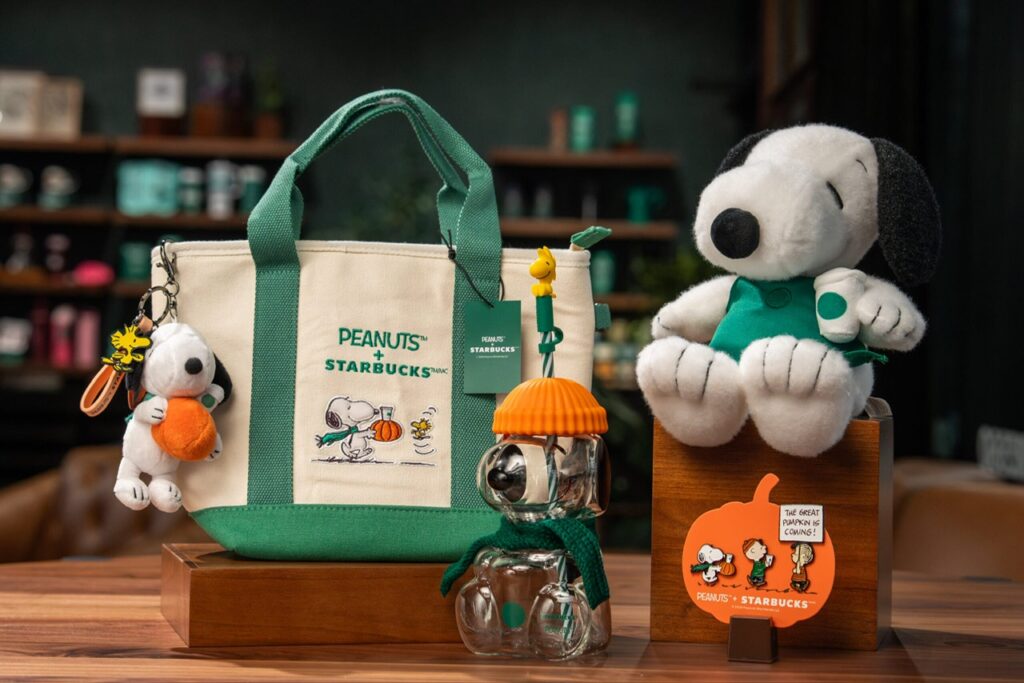 Starbucks-autumn-fall-2026-collection
