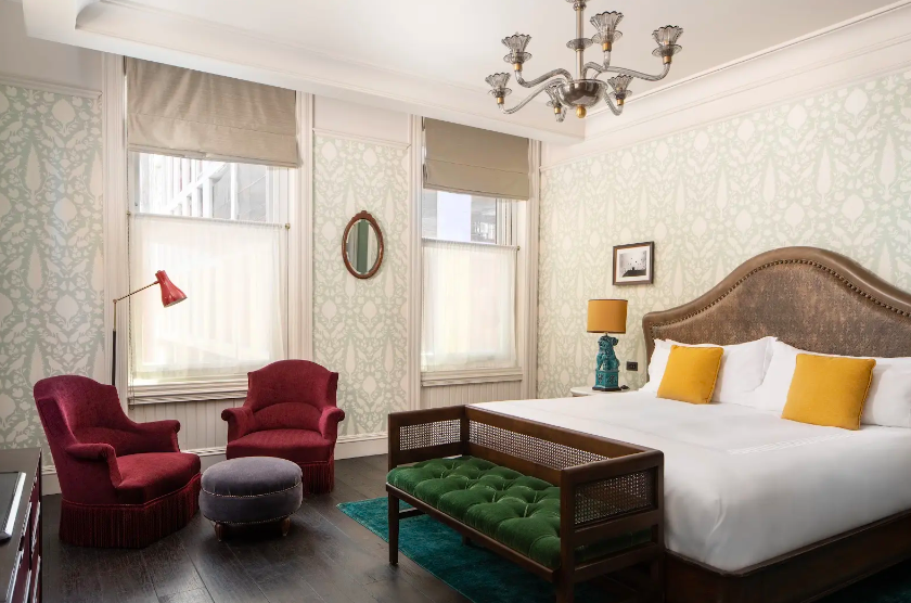 thompson-suite-bedroom-the-beekman-hotel-new-york-manhattan-travel-guide