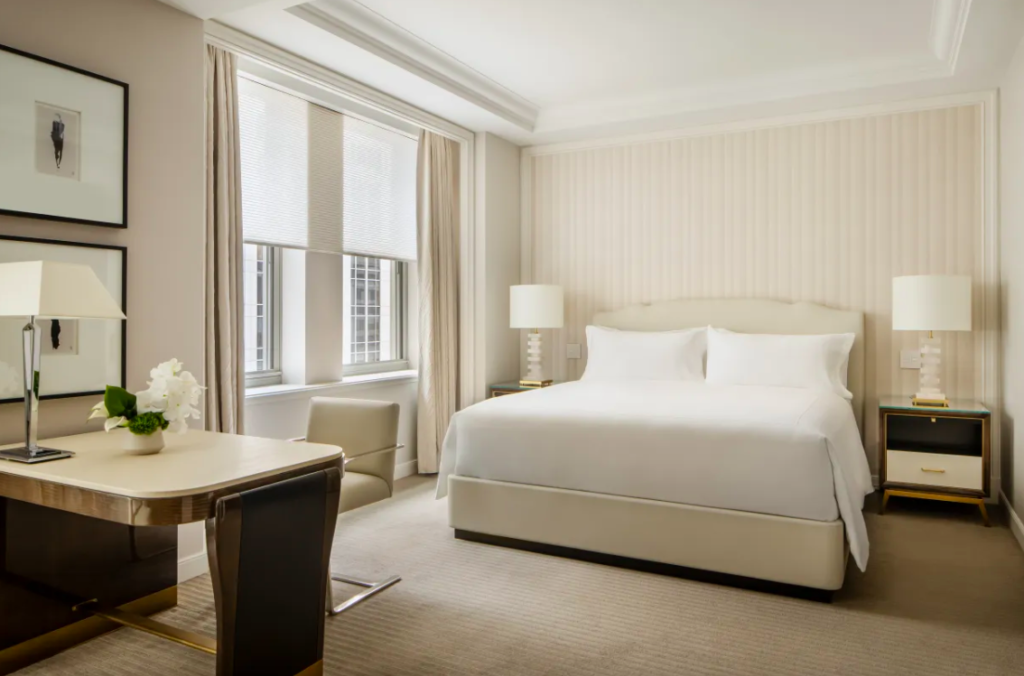 park-avenue-junior-suite-waldorf-astoria-new-york